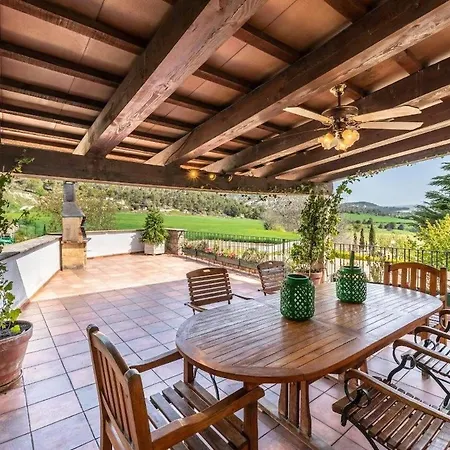 Casa Con Piscina 1hr Barcelona Holiday home Jorba